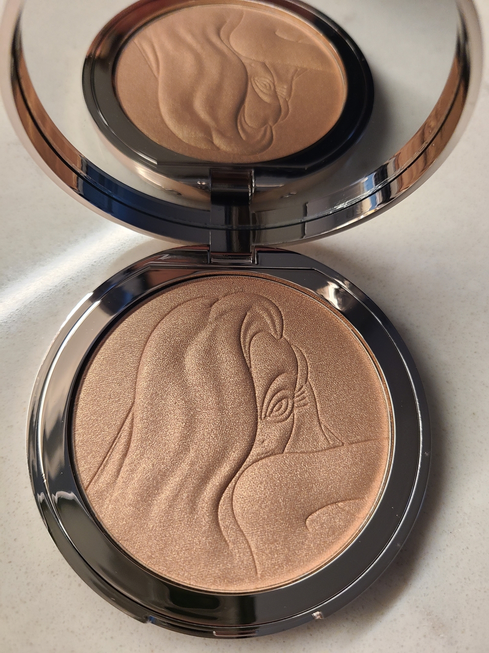 Ciate Jessica Rabbit Collection Highlighter * ROGER DARLING